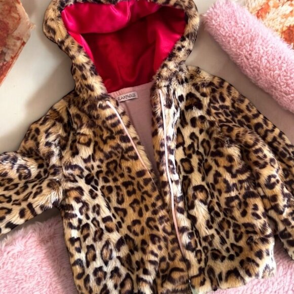 Gorgeous Leopard 🐆 Print Super Soft Lined Jacket RED❤️ Satin lined hood Size5-6